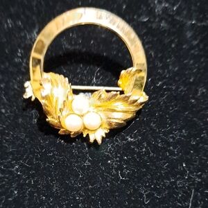 Sarah Coventry Gold Brooch with Pearl Accents